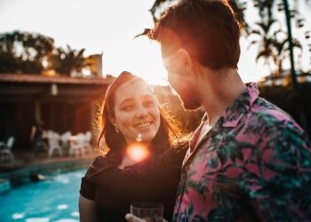 3 important dating green flags to look out for
